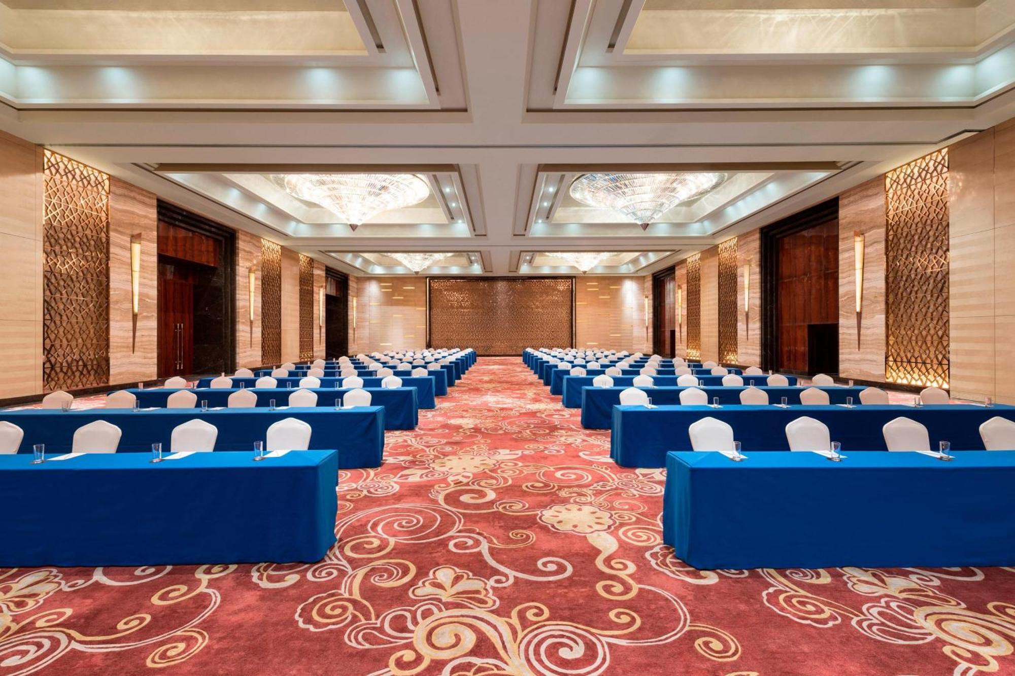 Sheraton Changchun Jingyuetan Hotel Εξωτερικό φωτογραφία